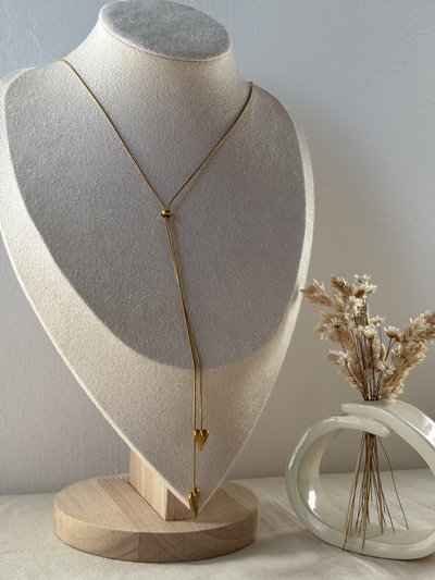 Collar corbatero Montana