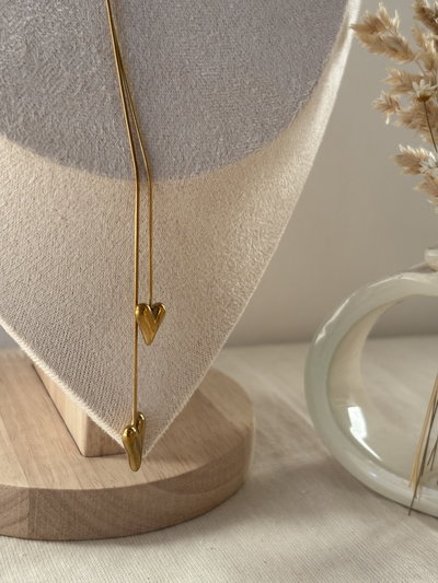 Collar corbatero Montana