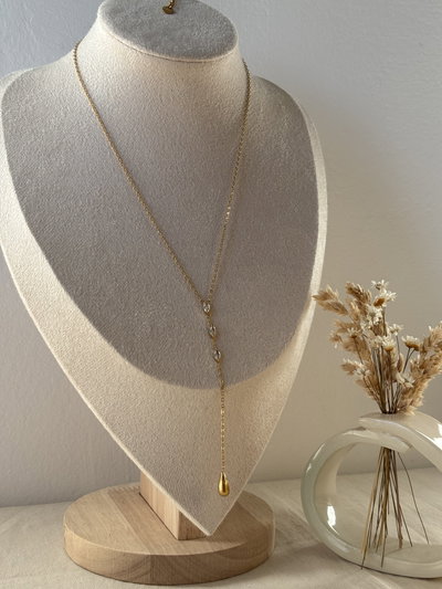 Collar corbatero Regina