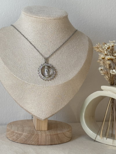 Collar Virgencita de Guadalupe