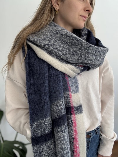 Bufanda cuadrillé azul con fucsia