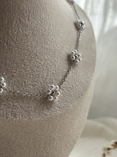 Collar florcitas