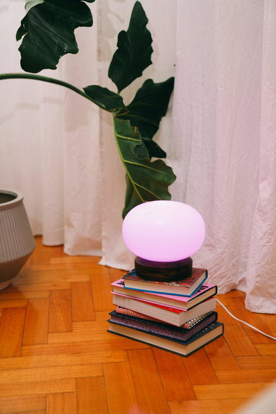 Lámpara Oval de Vidrio con base de Madera