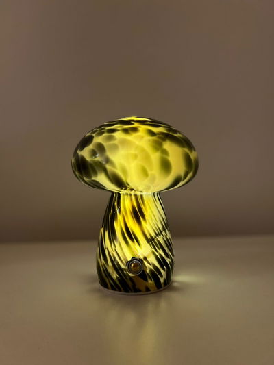 Lampara Inalambrica Baby Fungi Marrón Oscuro