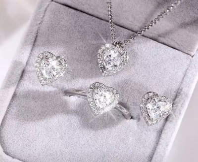 Conjunto Collar y Aros Corazón – Zircon & Micropavé (Plata Rodinada)