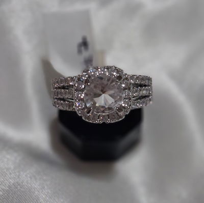ANILLO REINA PLATA RODINADA ZIRCON