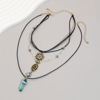 Juego de 2 Collares Bohemios con Colgantes – Diseño Ligero y Lujoso