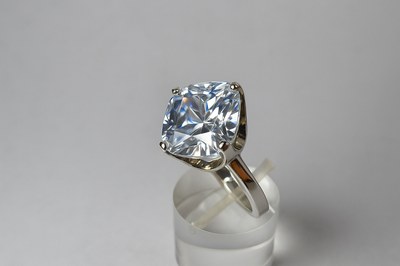 Anillo LUA ÉCLAT Plata 925 con Circon Cushion Cut