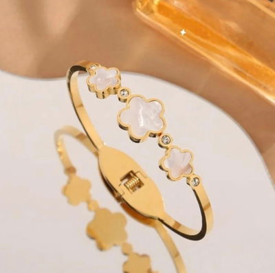 Pulsera Estilo Van Cleef – Baño de Oro con Nácar y Cristal Zircon