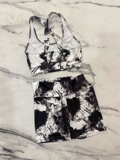 Conjunto Estampado B&W