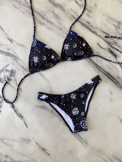 Bikini Vedetina Rio Atmosfera