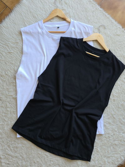 Musculosa lisa oversize 