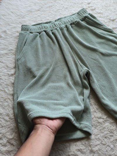 Bermuda de tejido ( talle XL)