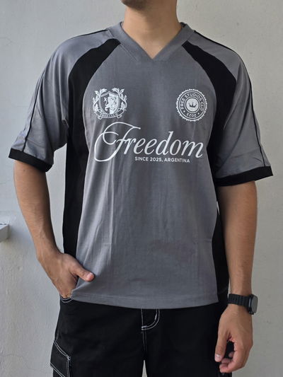 🔥Remera Freedom gris Premium
