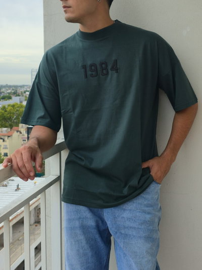 Remera 1984 verde Premium 