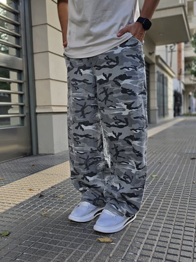 Baggy camuflado gris