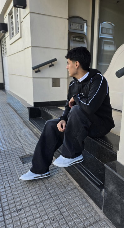 Outfit Baggy + buzo different