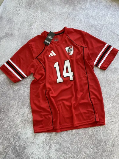 CAMISETA DE RIVER ROJA NFL