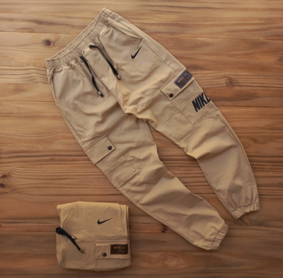 JOGGER CARGO NIKE  BEIGE BENGALINA