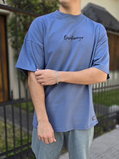 REMERA OVERSIZE QUINTESSENZAL