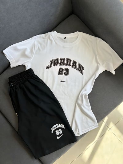 Conjunto Jordan 23 