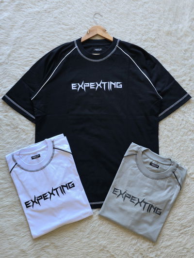Remera Expexting premium 