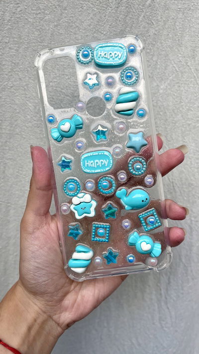 Funda con charms - Diseño celeste