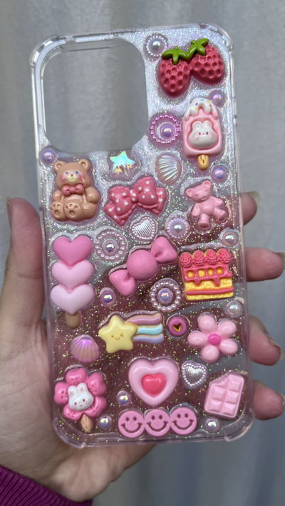 Funda con charms - Iphone 15 Pro Max | Diseño rosa