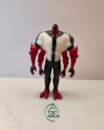 Muñeco 4 brazos Ben 10