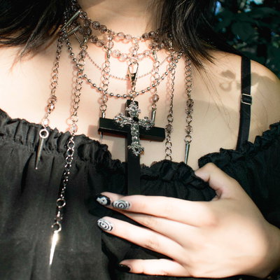 ♱ Cadena goth ♱