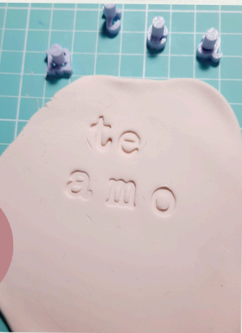 Sello de Letras Maquina de Escribir Mayusc y Minúsc - Cod06