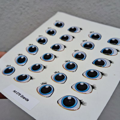 Ojos Autoadhesivos 3D Cod076