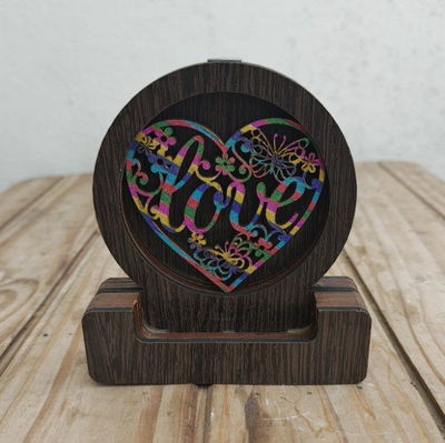 Cascadas MDF con Brillos 13cm - Love con Mariposa