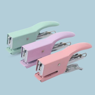Abrochadora Stapler Color Lila
