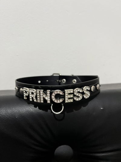 Choker letras strass PRINCESS