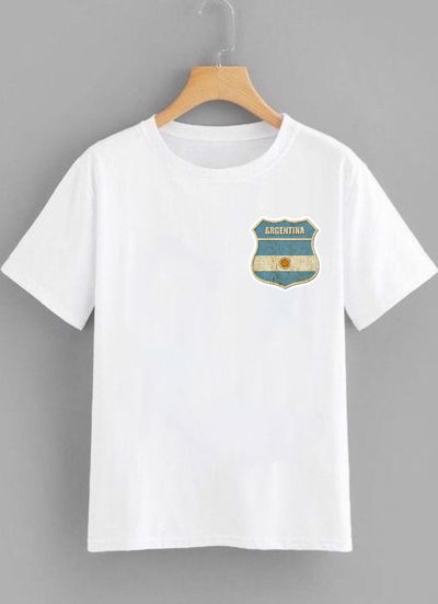 REMERAS clásicas escolares con escarapela estampada 