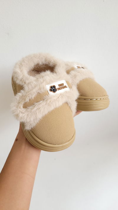Pantufla botita beige 24 al 27