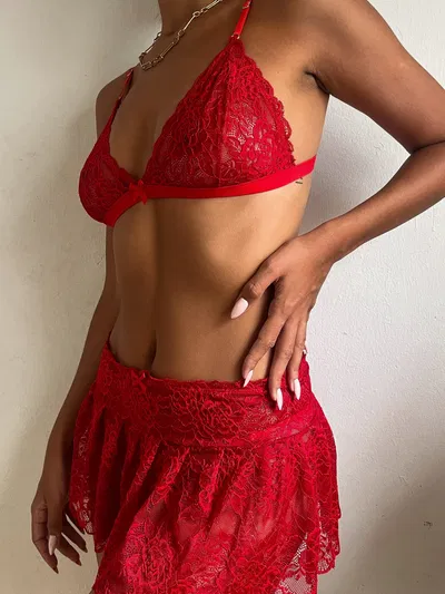 Set 3 piezas Pollerita Rojo Talle 85 y 95