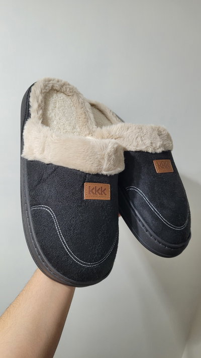 Pantufla Gamuzada Negra Talle 42 al 47