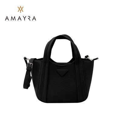 Mini bag negra con neceser