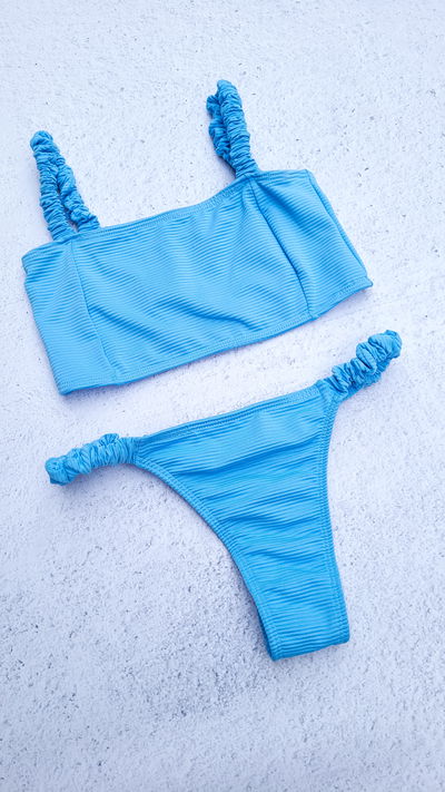 Bikini Celeste Talle 85