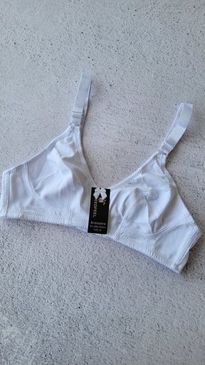 Corpiño de lycra Blanco Talle 85 y 90