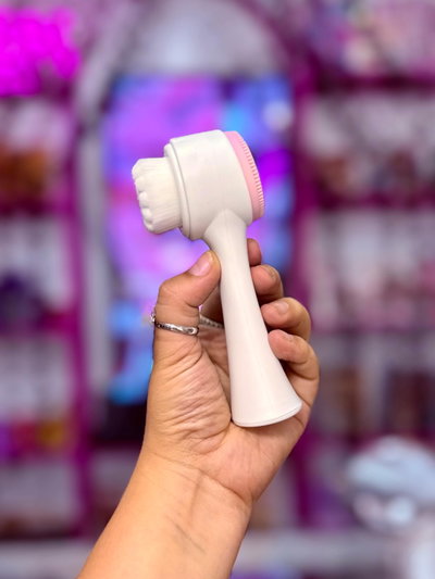 Cepillo de limpieza y exfoliante facial 