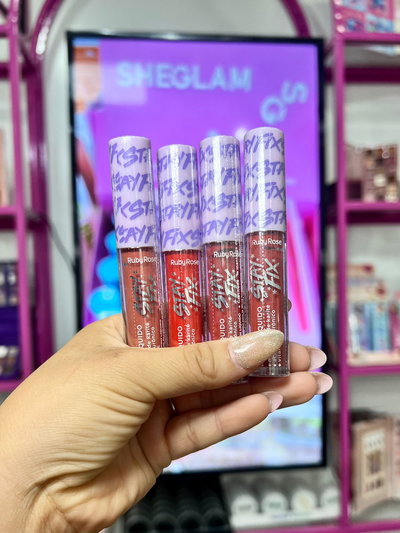 LABIAL VITAMINA STAY FIX RUBY ROSE