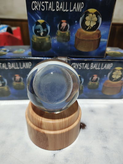 ESFERA DE CRISTAL 3D 7cm GIRATORIA