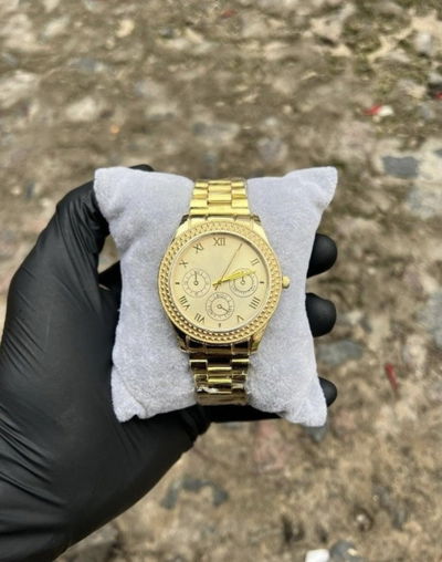 Reloj Madorni