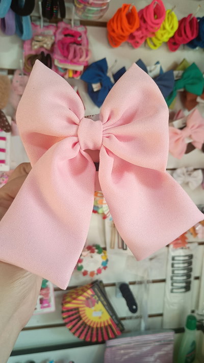 Moño rosa con lazo