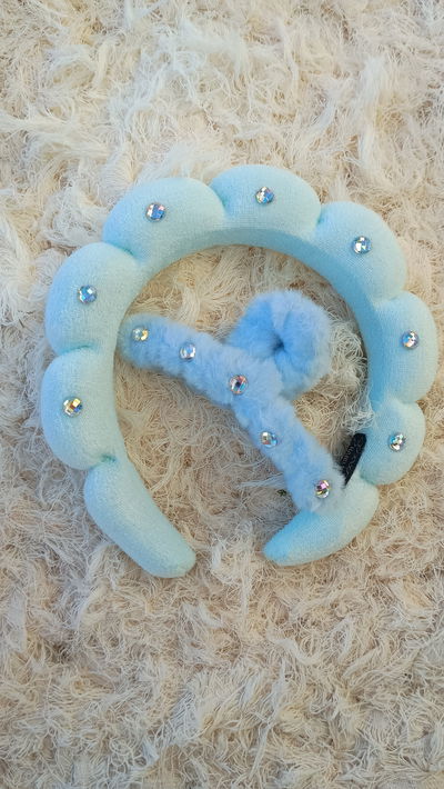 Vincha + broche Celeste