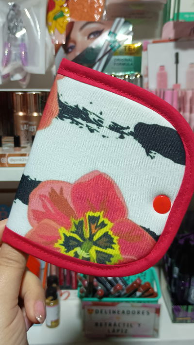 Estuche Flor roja