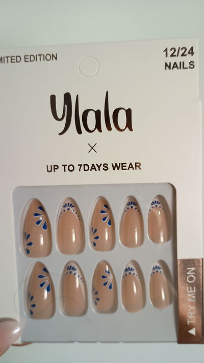 Uñas postizas